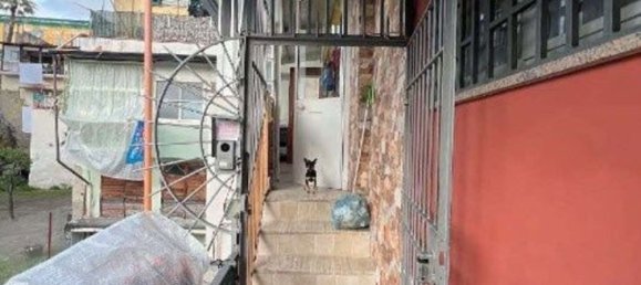 6 rooms Apartment in Ercolano, Italy No. 12918 5