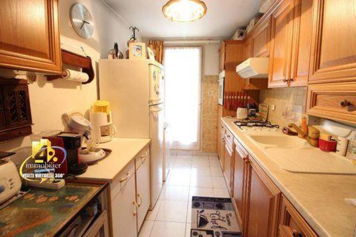 شقة 3 غرف نوم  في Frejus, France رقم 16087