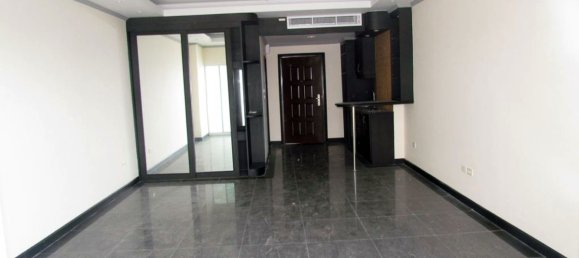 Studio in the Condo in Pattaya, Thailand No. 701 5