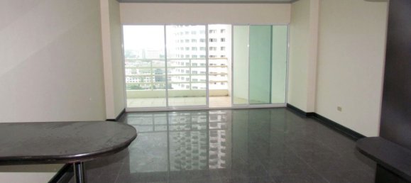 Studio in the Condo in Pattaya, Thailand No. 701 4