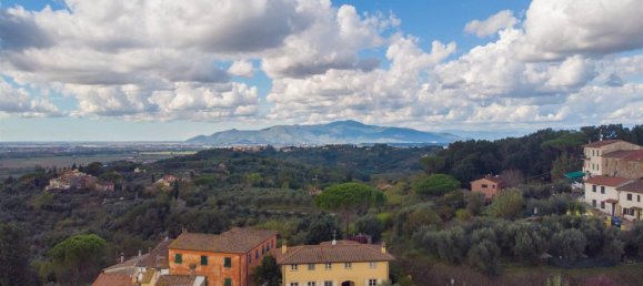 4 bedrooms House in Palaia, Italy No. 1554 5