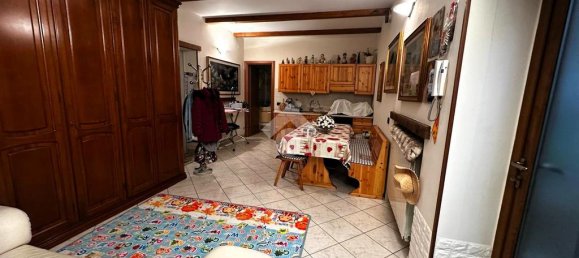 2 Schlafzimmer Wohnung in Calcinate, Italy, Nr. 324741 11