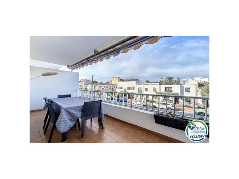 Apartamento de 2 dormitorios en Empuriabrava, Spain No. 206543