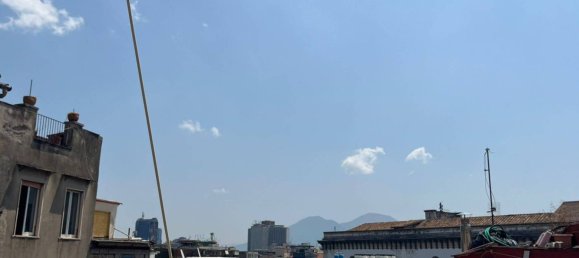 3 bedrooms Apartment in Naples, Italy No. 257513 12