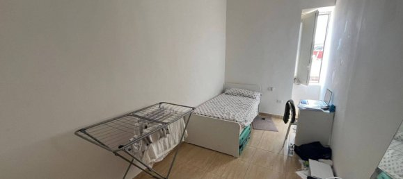 3 bedrooms Apartment in Naples, Italy No. 257513 7