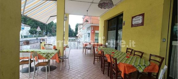 5-salle Bâtiment à Novi di Modena, Italy No. 72550 10