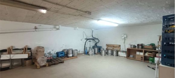 5-salle Bâtiment à Novi di Modena, Italy No. 72550 11