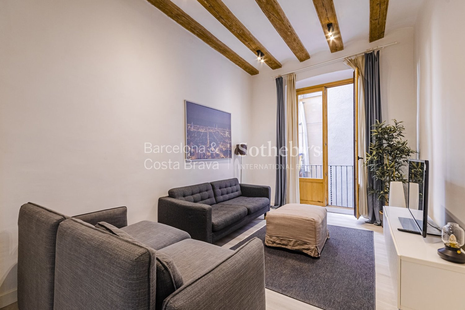 1 Schlafzimmer Wohnung in Ciutat Vella, Spain, Nr. 133457