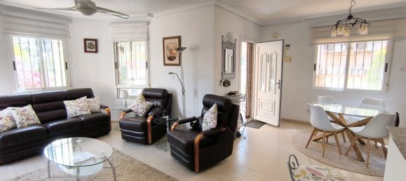 3 bedrooms Villa in Guardamar del Segura, Spain No. 164878 7