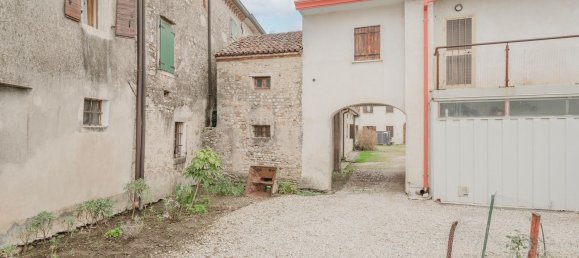 5 rooms House in Colle Umberto, Italy No. 263898 24