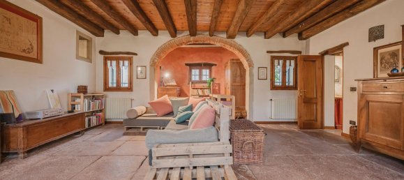 5 rooms House in Colle Umberto, Italy No. 263898 2