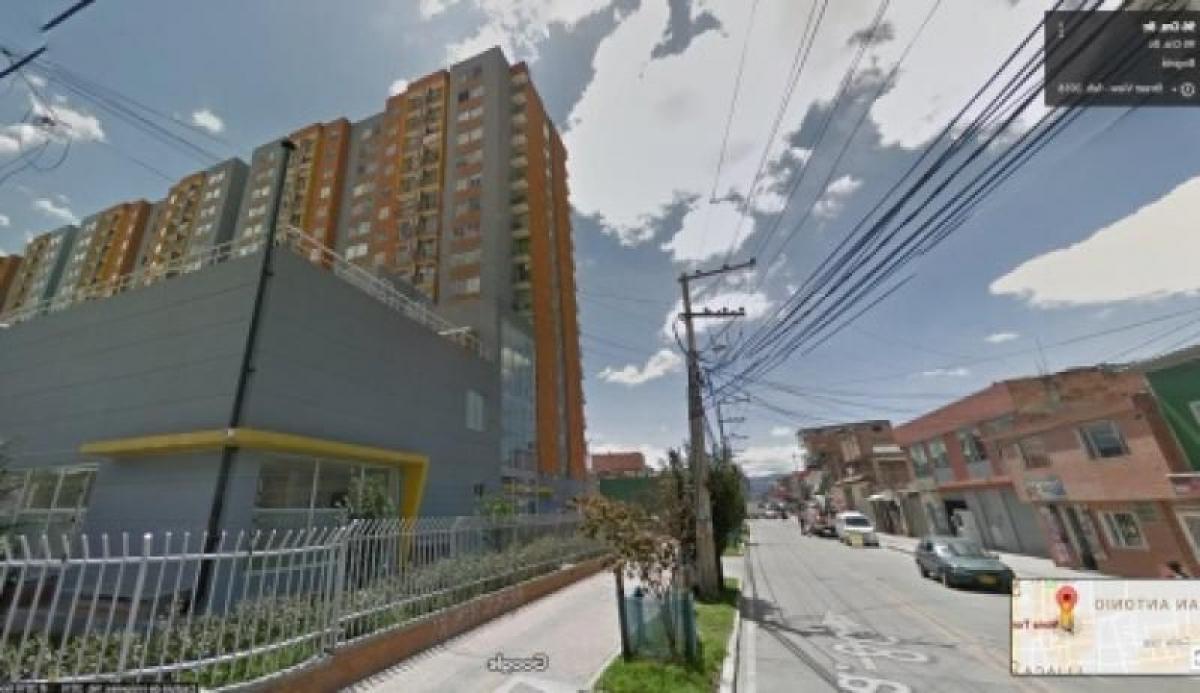 2 bedrooms House in Bogota, Colombia No. 13460