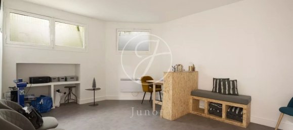 Propiedad comercial de 2 habitaciónes en Neuilly-sur-Seine, France No. 108088 5