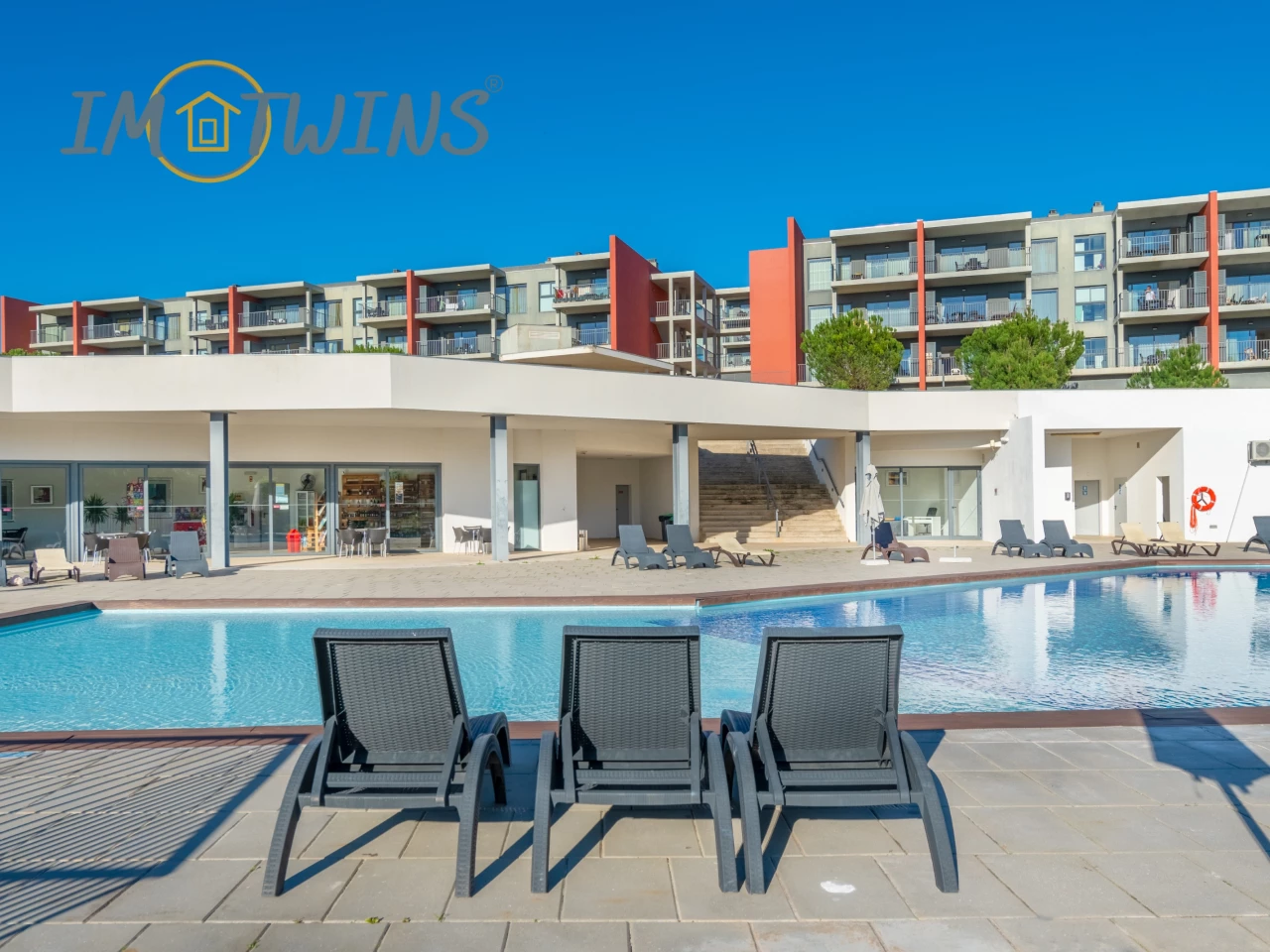 2 chambres Appartement à Mexilhoeira Grande, Portugal No. 153717