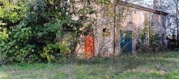 7 rooms House in Lugo, Italy No. 175769 3