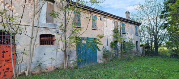 7 rooms House in Lugo, Italy No. 175769 9