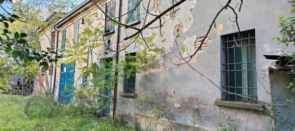 7 rooms House in Lugo, Italy No. 175769 11