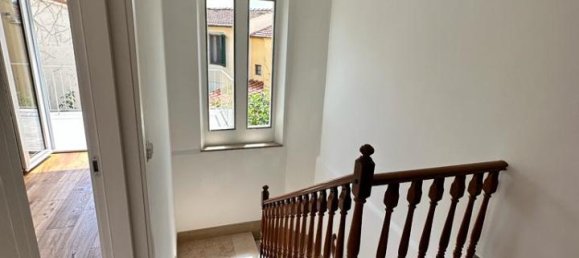 4 rooms Apartment in Florence, Italy No. 25295 6
