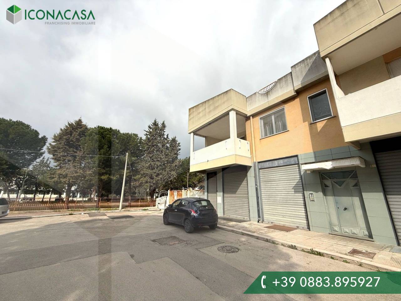 5 rooms Villa in Barletta, Italy No. 17189