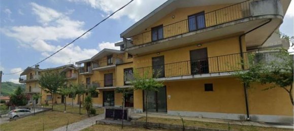 2-salle Appartement à Fara Filiorum Petri, Italy No. 274119 3