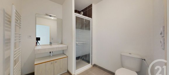 1 bedroom Apartment in Nantes, France No. 303573 2