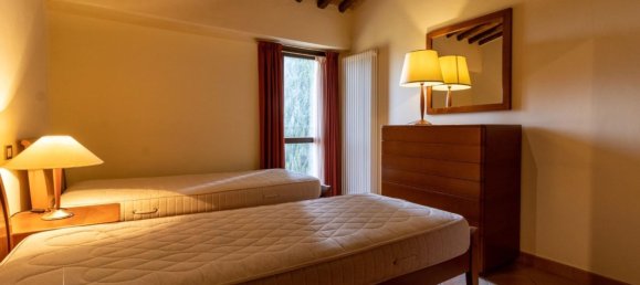 3 bedrooms House in Siena, Italy No. 236349 32