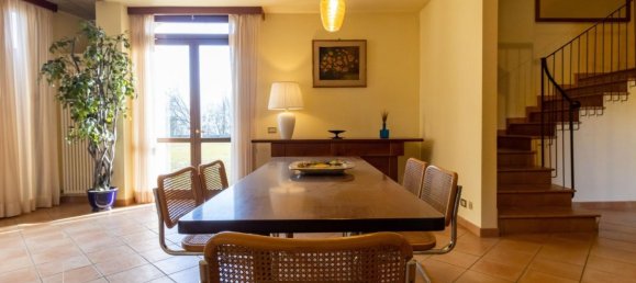 3 bedrooms House in Siena, Italy No. 236349 3