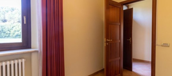 3 bedrooms House in Siena, Italy No. 236349 20