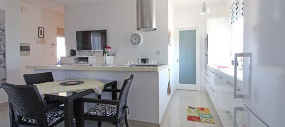 2 bedrooms Penthouse in Swieqi, Malta No. 6864 9