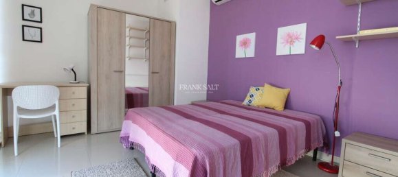 2 bedrooms Penthouse in Swieqi, Malta No. 6864 10