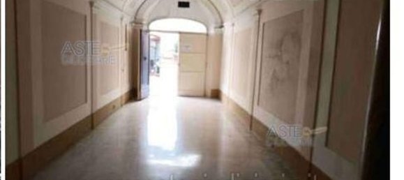 Apartamento de 45 dormitorios en Fabriano, Italy No. 378024 2