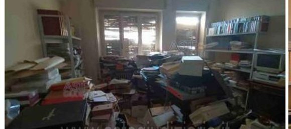 Apartamento de 45 dormitorios en Fabriano, Italy No. 378024 11