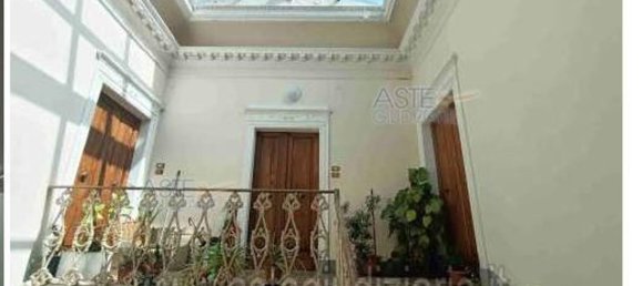 Apartamento de 45 dormitorios en Fabriano, Italy No. 378024 6