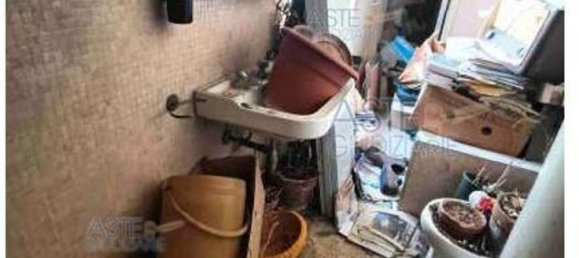 Apartamento de 45 dormitorios en Fabriano, Italy No. 378024 10