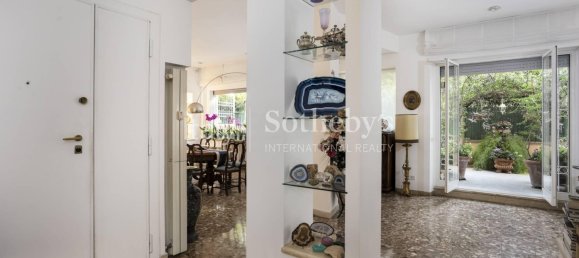 4 bedrooms Apartment in Rome, Italy No. 363344 16