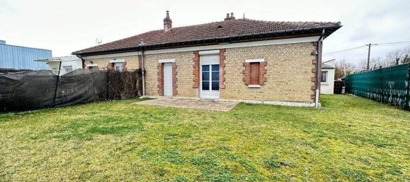 2 bedrooms House in Laon, France No. 73151 14