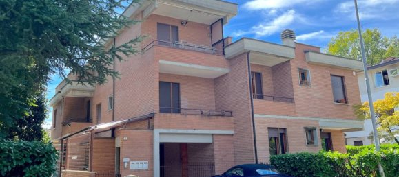 2 bedrooms Apartment in Reggio Emilia, Italy No. 303981 2