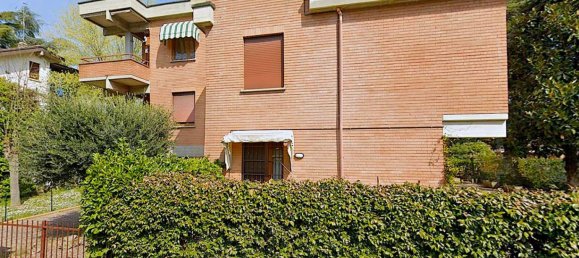 2 bedrooms Apartment in Reggio Emilia, Italy No. 303981 4