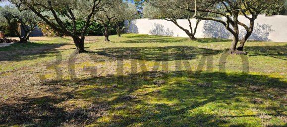  Land in Uzes, France No. 193014 2