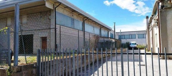 Armazém em Sant'Angelo in Vado, Italy 922 m² N.º 362619 2