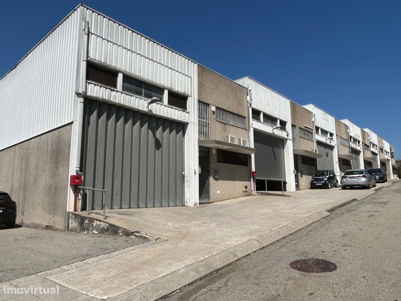 458m² Warehouse in Alfena, Portugal No. 310632