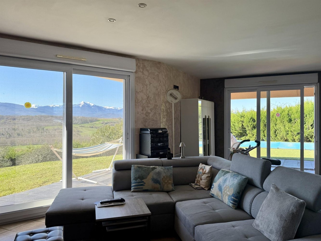 Villa de 4 dormitorios en Haute-Garonne, France No. 300147