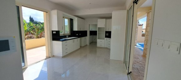 Propriedade comercial T3 em Kissonerga, Cyprus N.º 9597 6