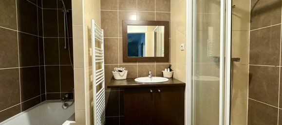 4 bedrooms Apartment in Chartres, France No. 84372 8