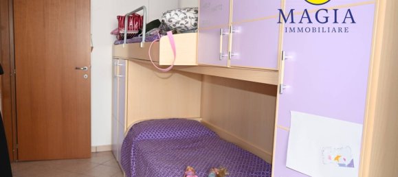 3-salle Appartement à Alba Adriatica, Italy No. 284218 8