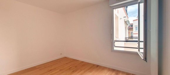 2 bedrooms Apartment in Suresnes, France No. 131412 4