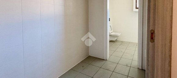 5-Zimmer Gewerbliche Immobilie in Mandello del Lario, Italy, Nr. 282336 25