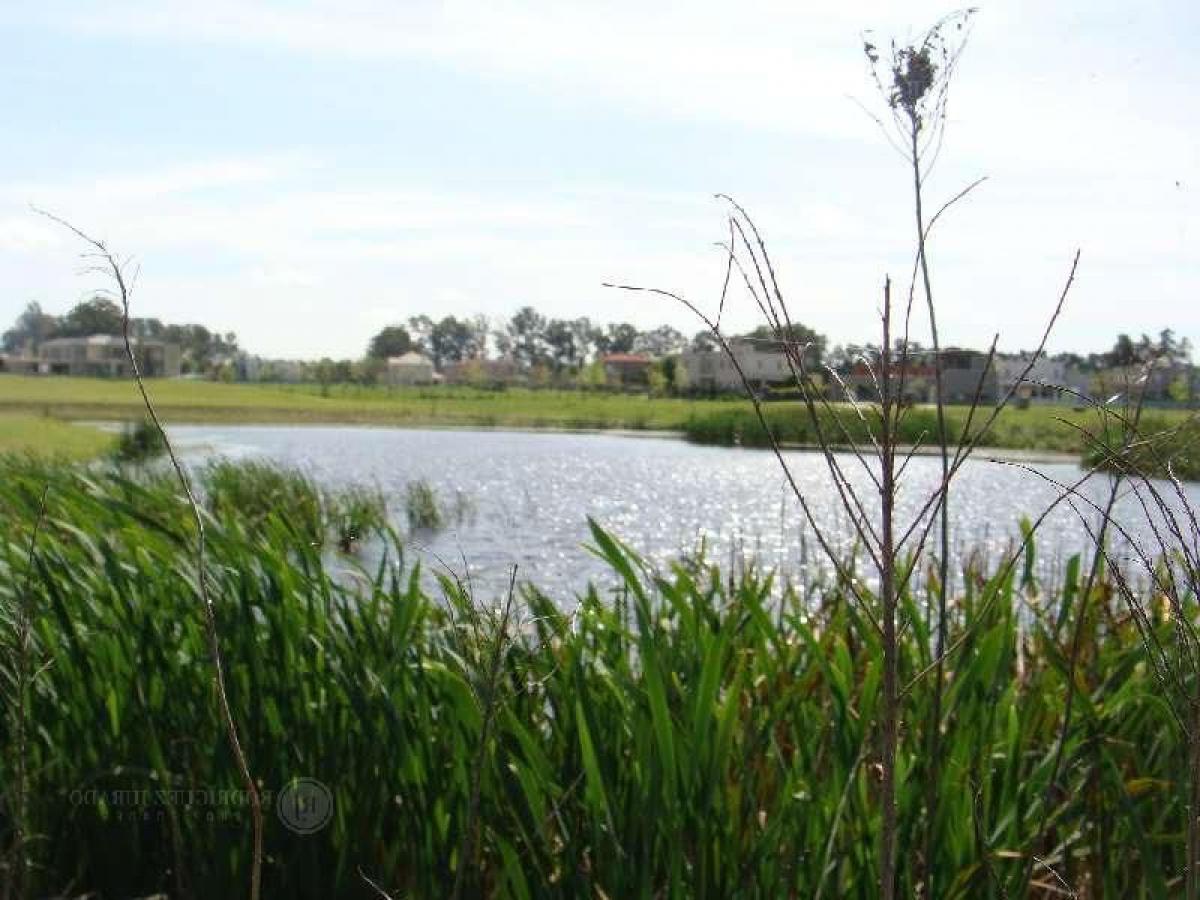  قطعة أرض في Escobar, Argentina رقم 32384