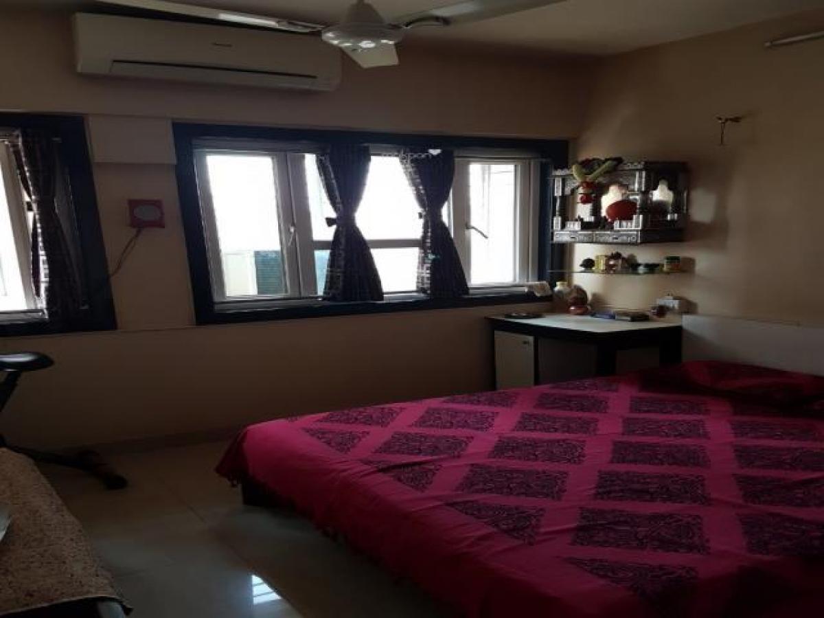 2 bedrooms House in Mumbai, India No. 11112