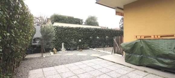 2 rooms Apartment in Carate Brianza, Italy No. 25582 27